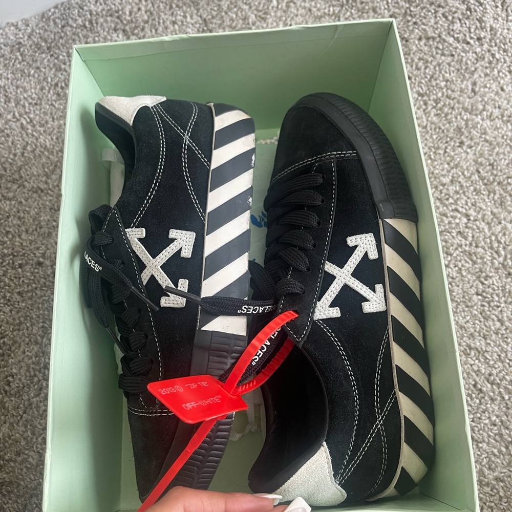 Off-white authentic sneakers